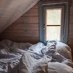 Moekki Jaerven Rannalla
