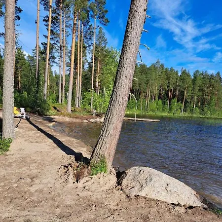 Moekki Jaerven Rannalla