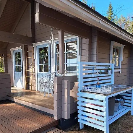 Moekki Jaerven Rannalla