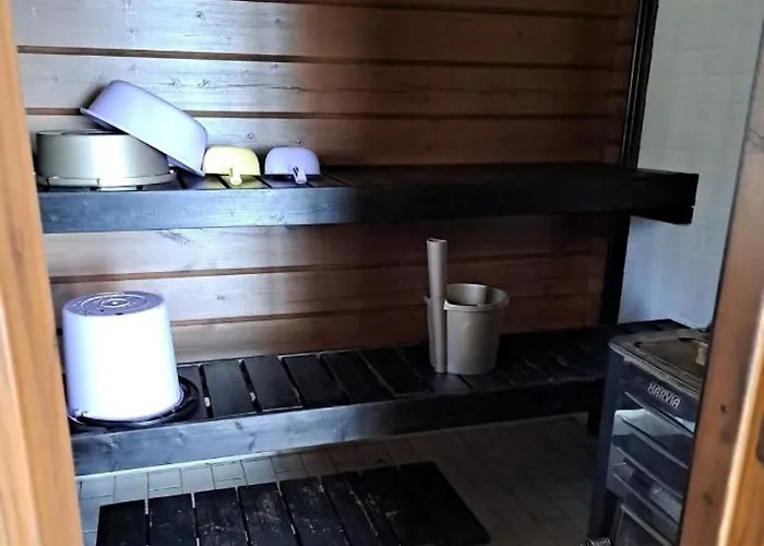 Moekki Jaerven Rannalla